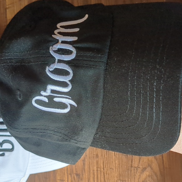 **CLOSING CLOSET SALE. MAKE AN OFFER**!!  BRIDE AND GROOM BASEBALL STYLE CAPS - Picture 4 of 10